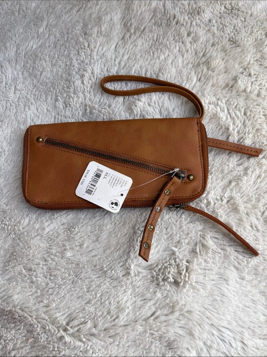 Free People Handbags - Free People Distressed Vegan Leather Wristlet Wallet